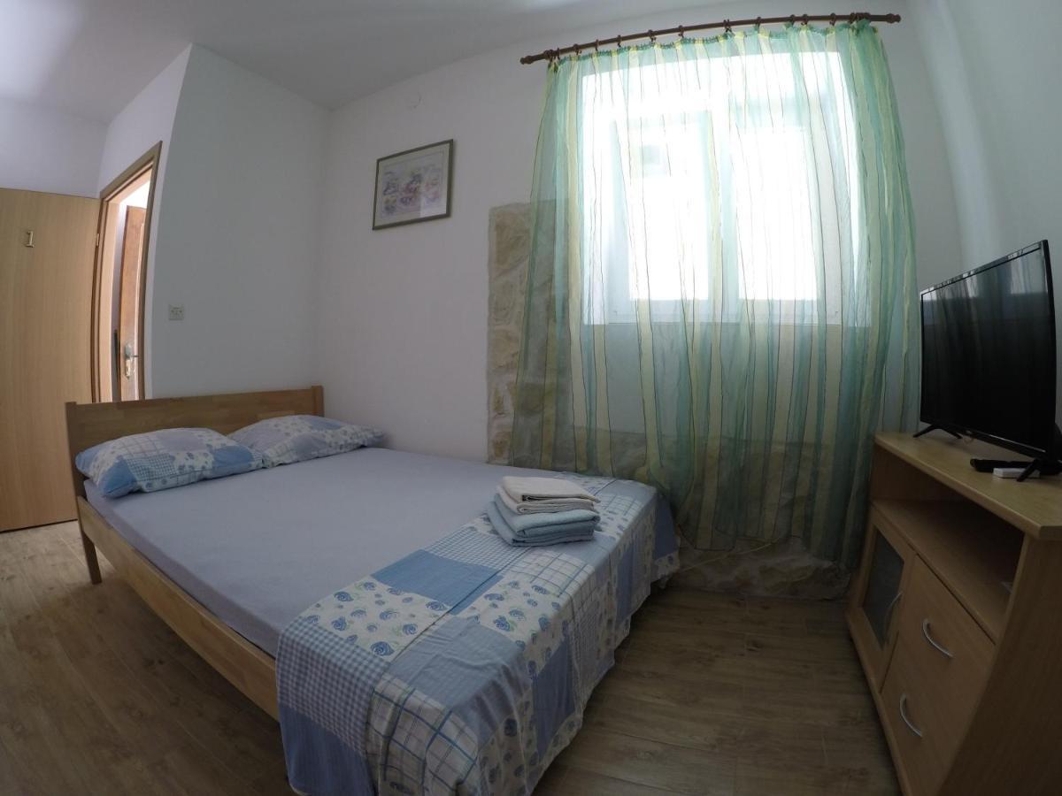 Apartments And Rooms By The Sea Bibinje, Zadar - 6199 Extérieur photo
